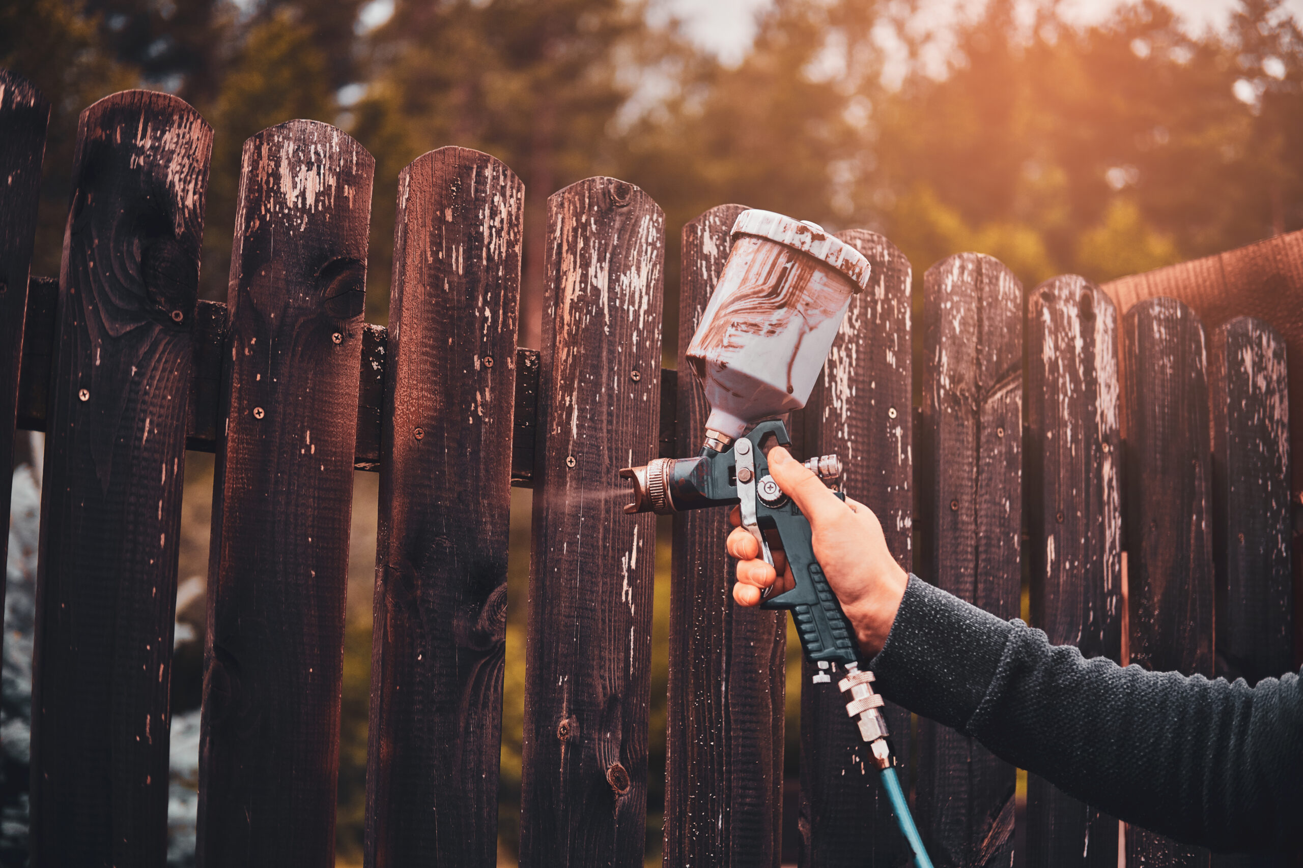 fence painting Ladysmith, BC